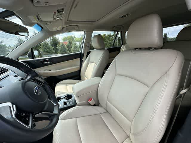 Used 2019 Subaru Outback 3.6R Limited AWD/4WD image 17