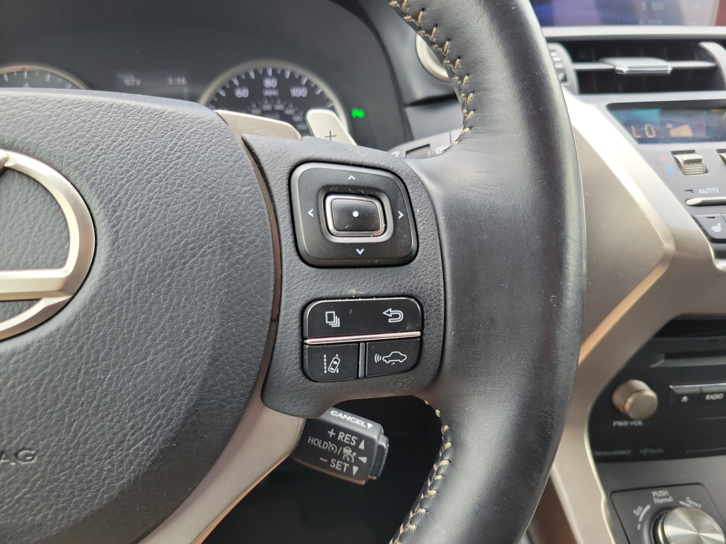 Used 2018 Lexus NX 300 FWD w/ Comfort Package image 21