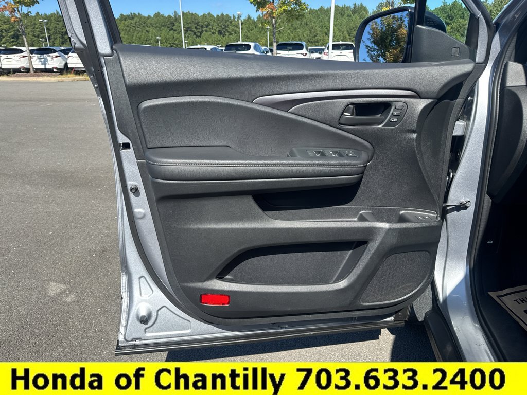 Certified 2023 Honda Passport EX-L image 28