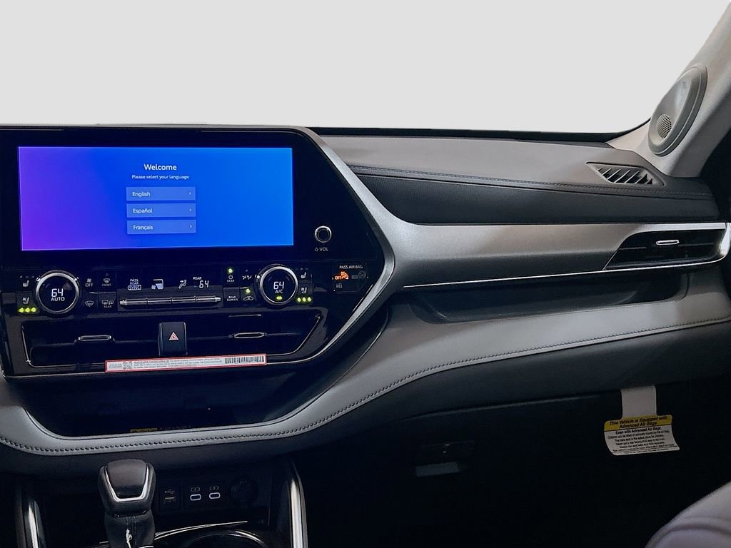 New 2026 Toyota Highlander Limited AWD/4WD image 22