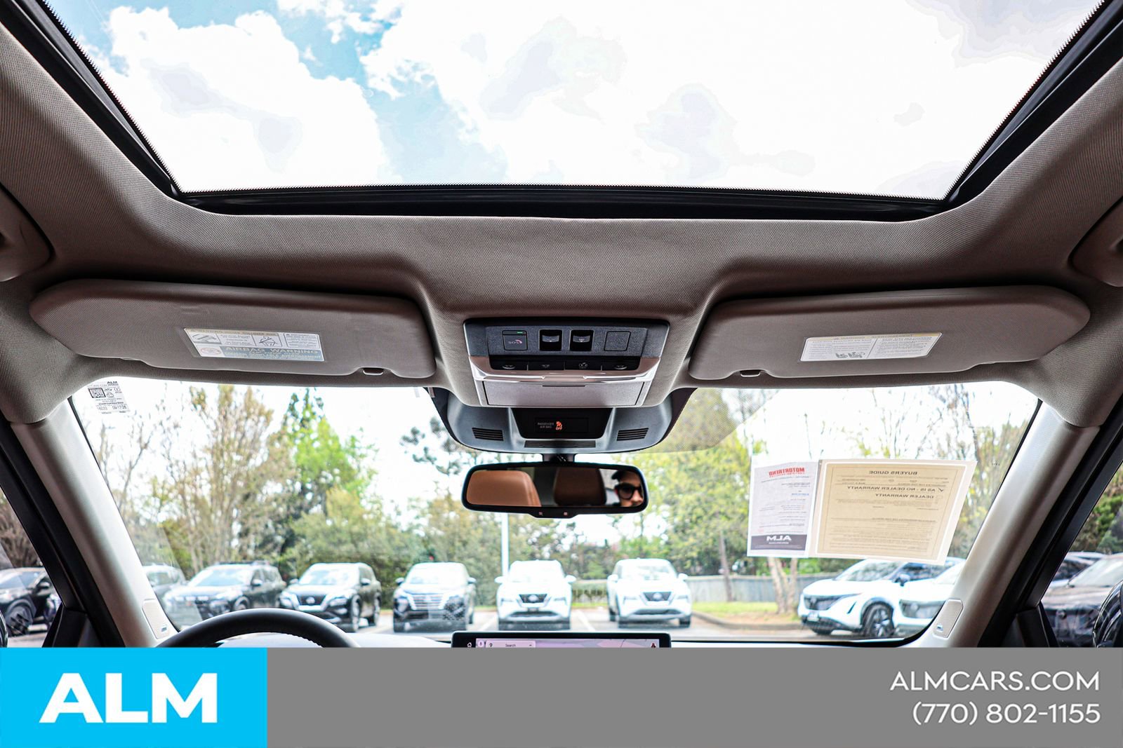 Used 2025 Nissan Rogue Platinum w/ Tech Package FWD image 47