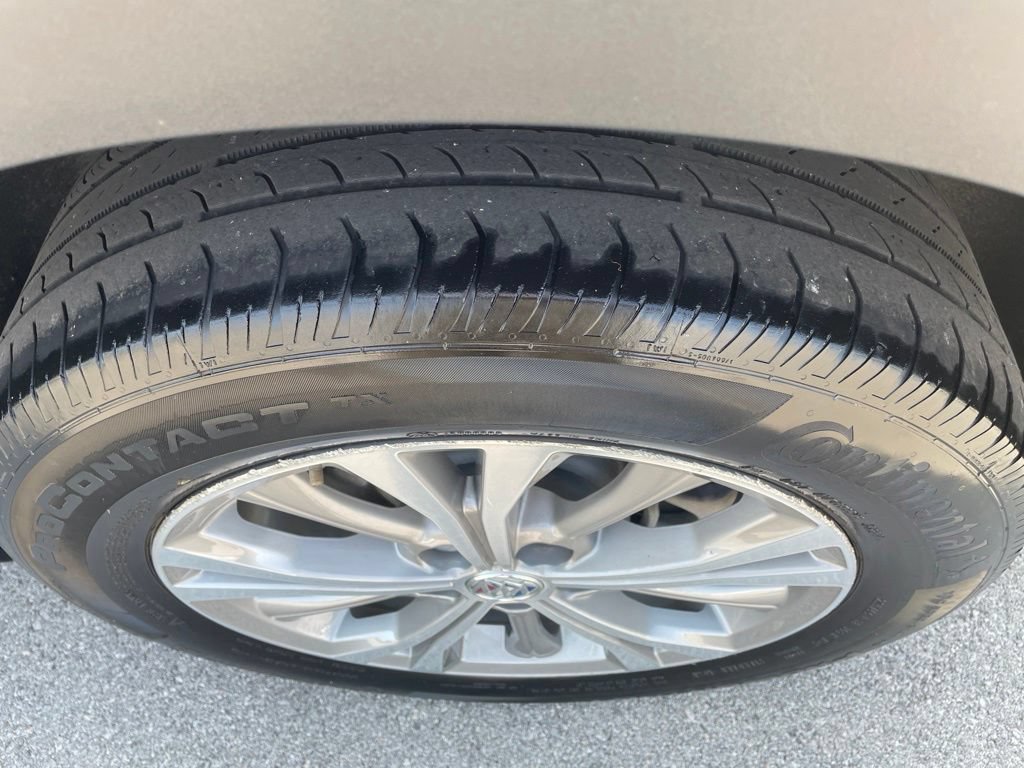 Used 2023 Buick Envision Preferred FWD image 30