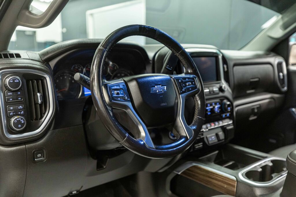 Used 2021 Chevrolet Silverado 1500 LT Trail Boss w/ Convenience Package II image 12