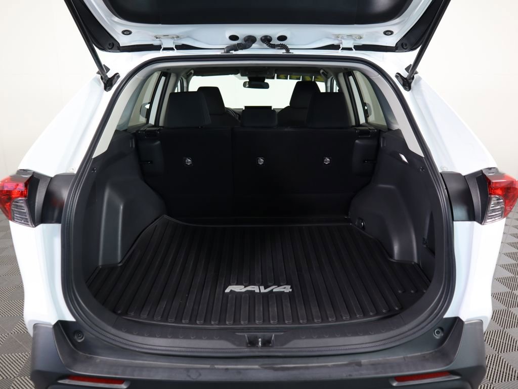 Used 2023 Toyota RAV4 LE image 28