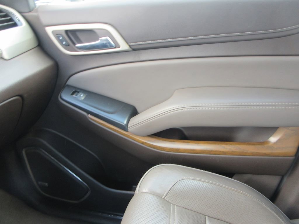 Used 2020 GMC Yukon XL Denali image 38