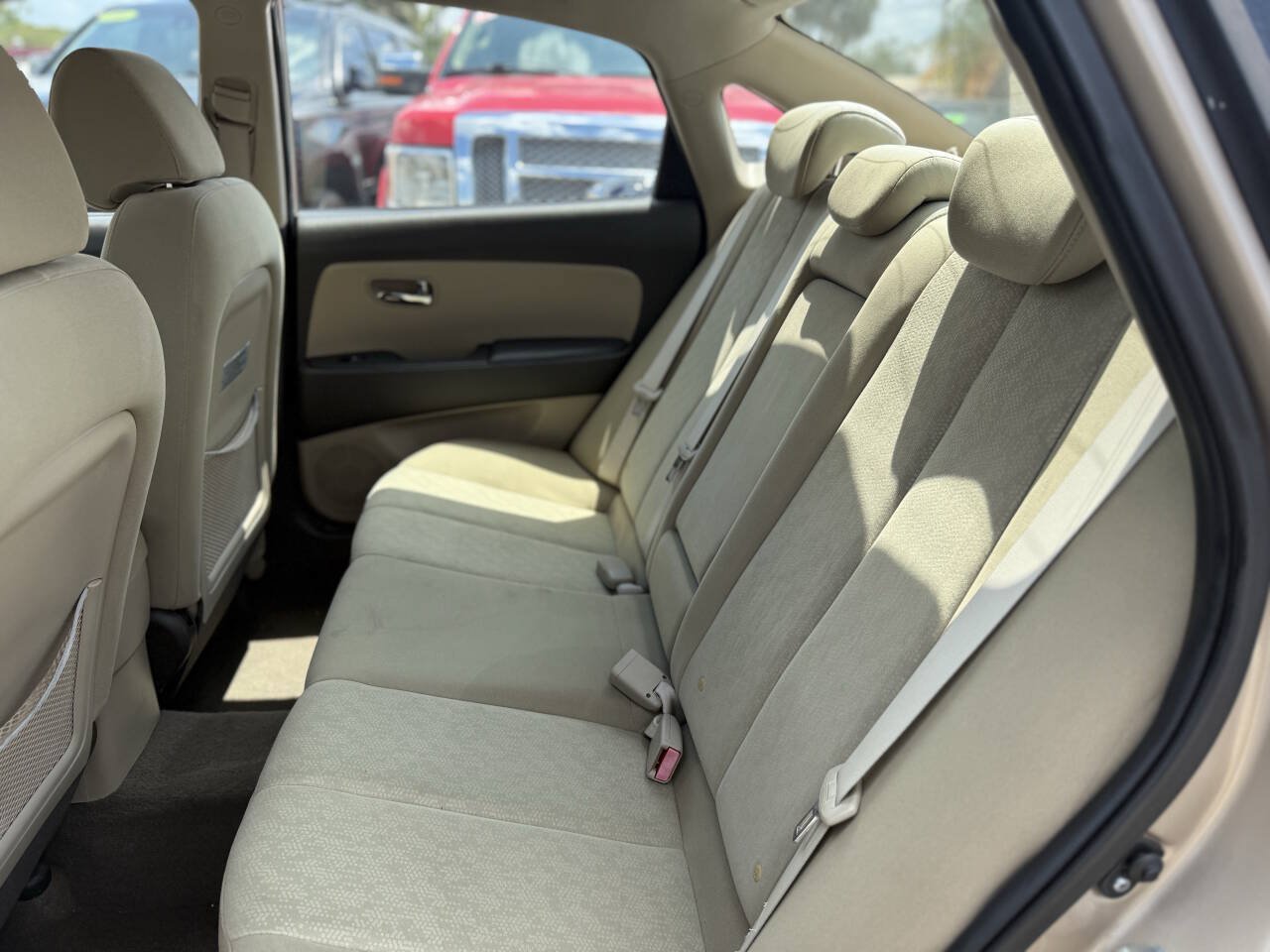 Used 2010 Hyundai Elantra GLS FWD image 18