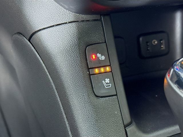 Used 2019 GMC Acadia Denali image 21