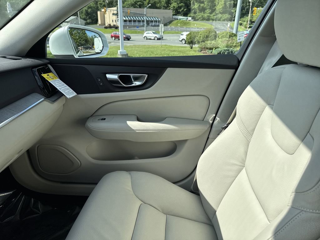 New 2026 Volvo V60 B5 Cross Country Plus w/ Protection Package Premier image 28