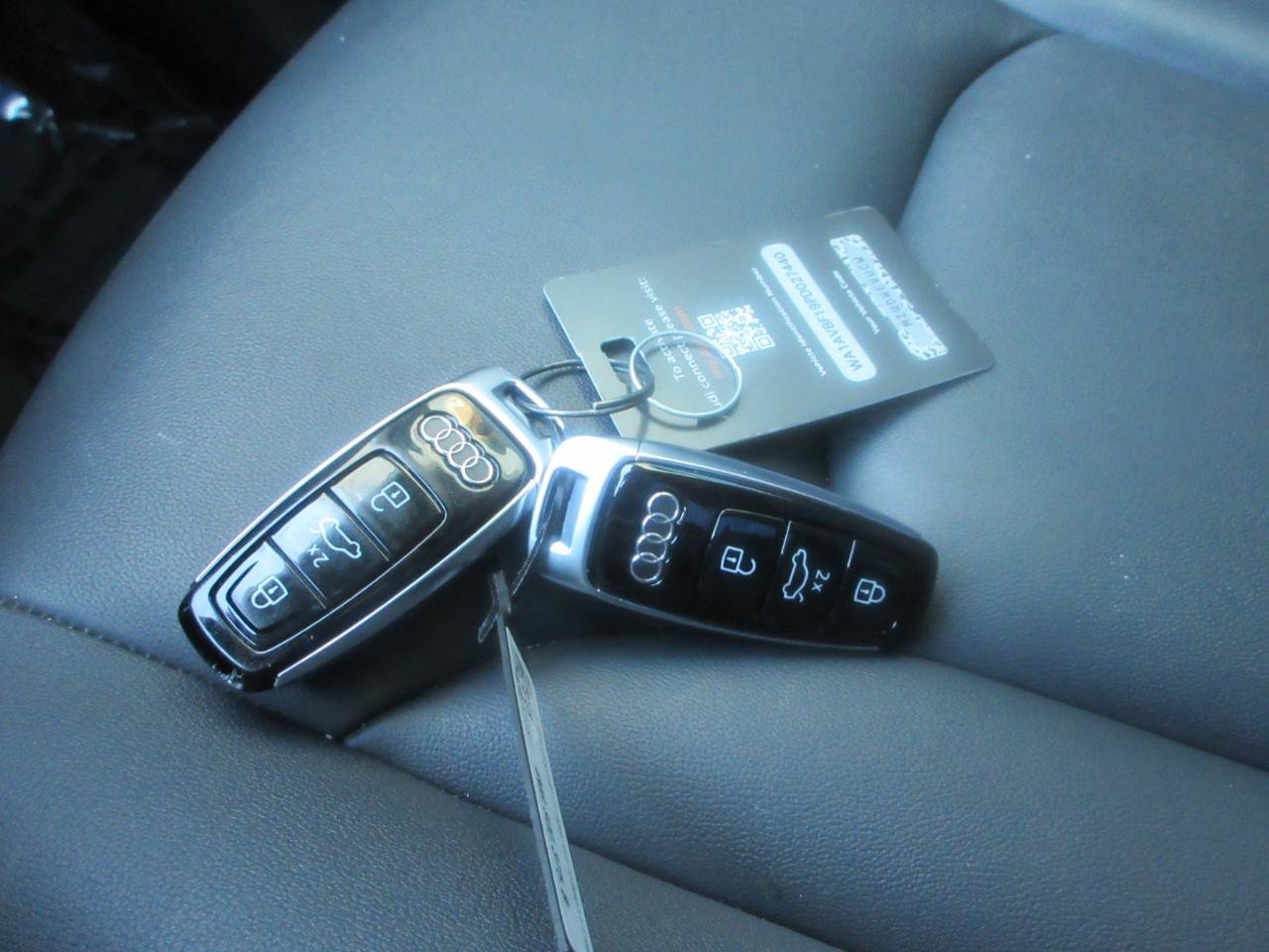 Used 2023 Audi Q8 Premium w/ Convenience Package image 73