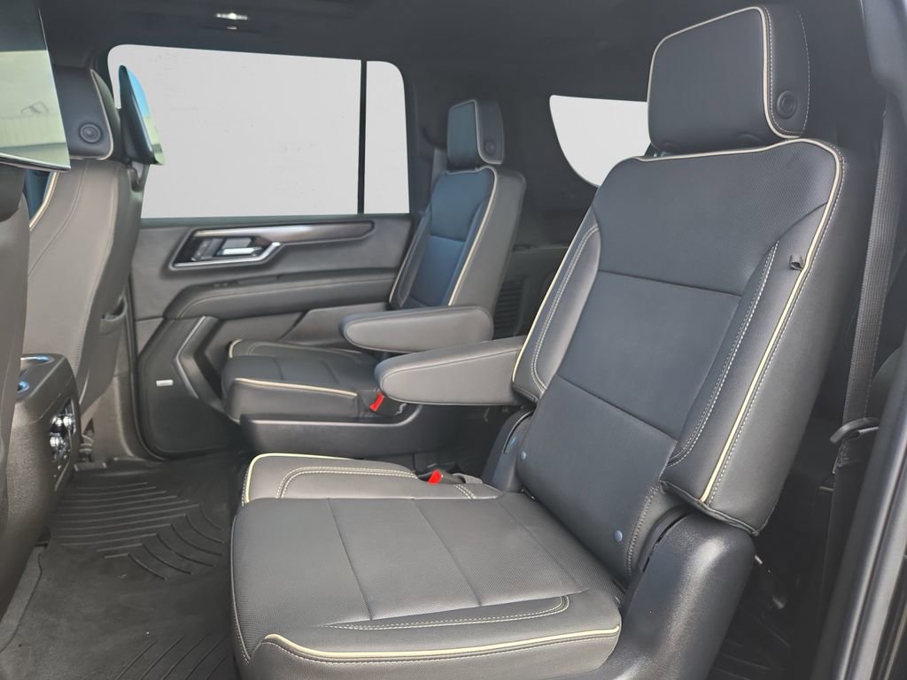 Used 2025 GMC Yukon XL Elevation w/ Elevation Premium Package image 15
