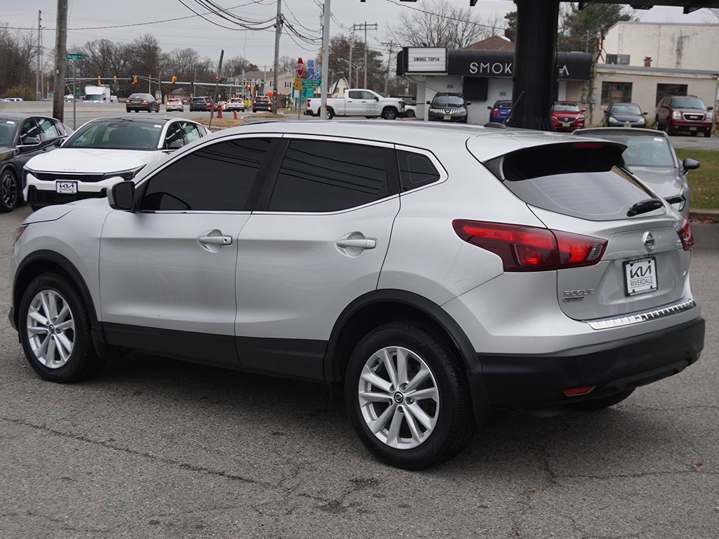 Used 2019 Nissan Rogue Sport S w/ Appearance Package image 6