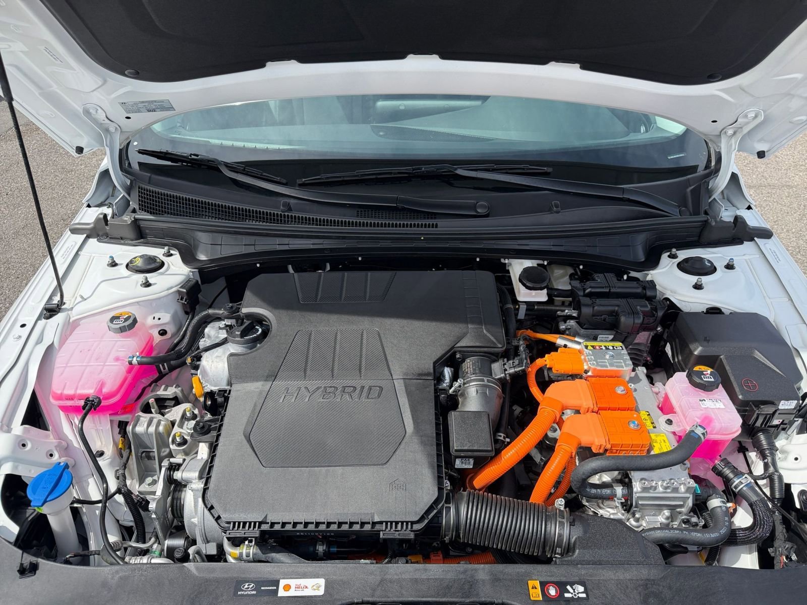 Used 2025 Hyundai Elantra Limited FWD image 33
