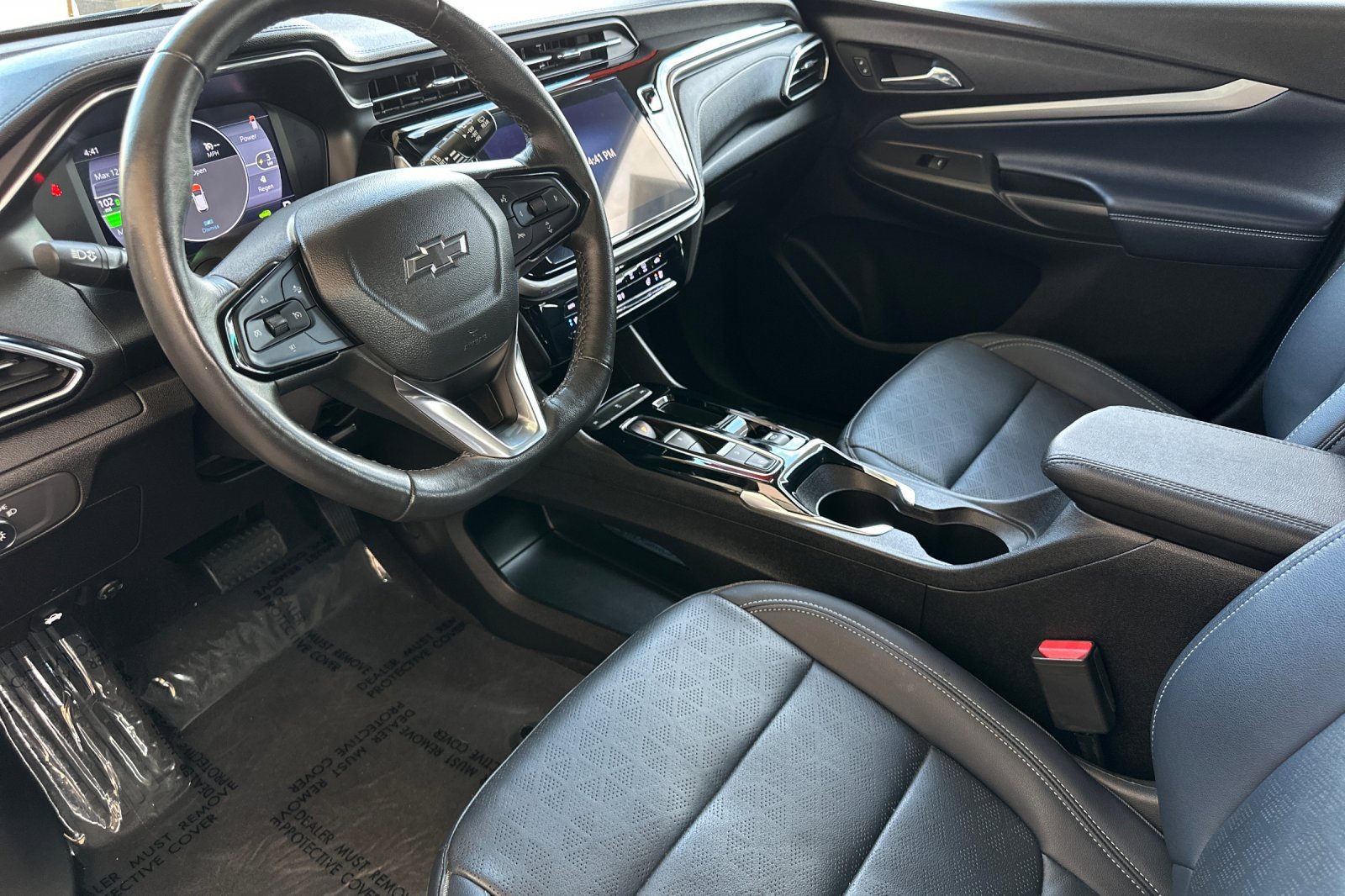 Certified 2022 Chevrolet Bolt EUV LT w/ Convenience Package image 10