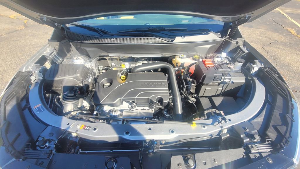 New 2026 Chevrolet Equinox ACTIV w/ Convenience Package III image 17