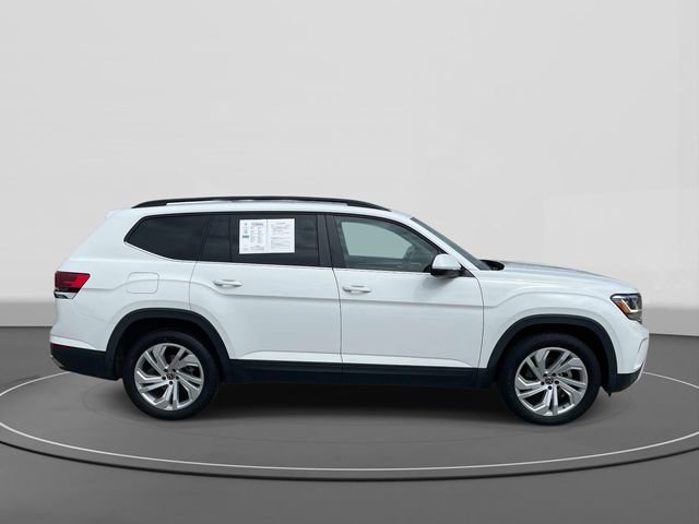 Used 2023 Volkswagen Atlas SE w/ Panoramic Sunroof Package FWD image 3