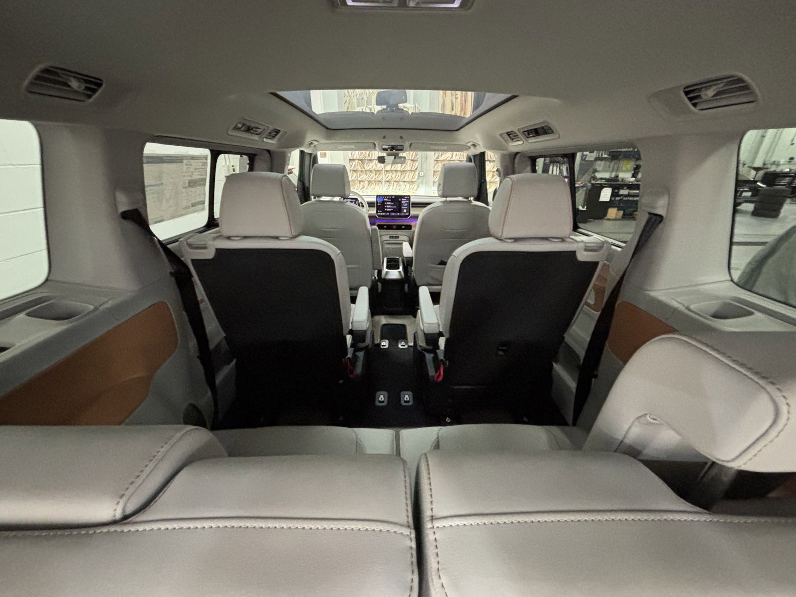 New 2025 Volkswagen ID. Buzz 1st Edition image 27