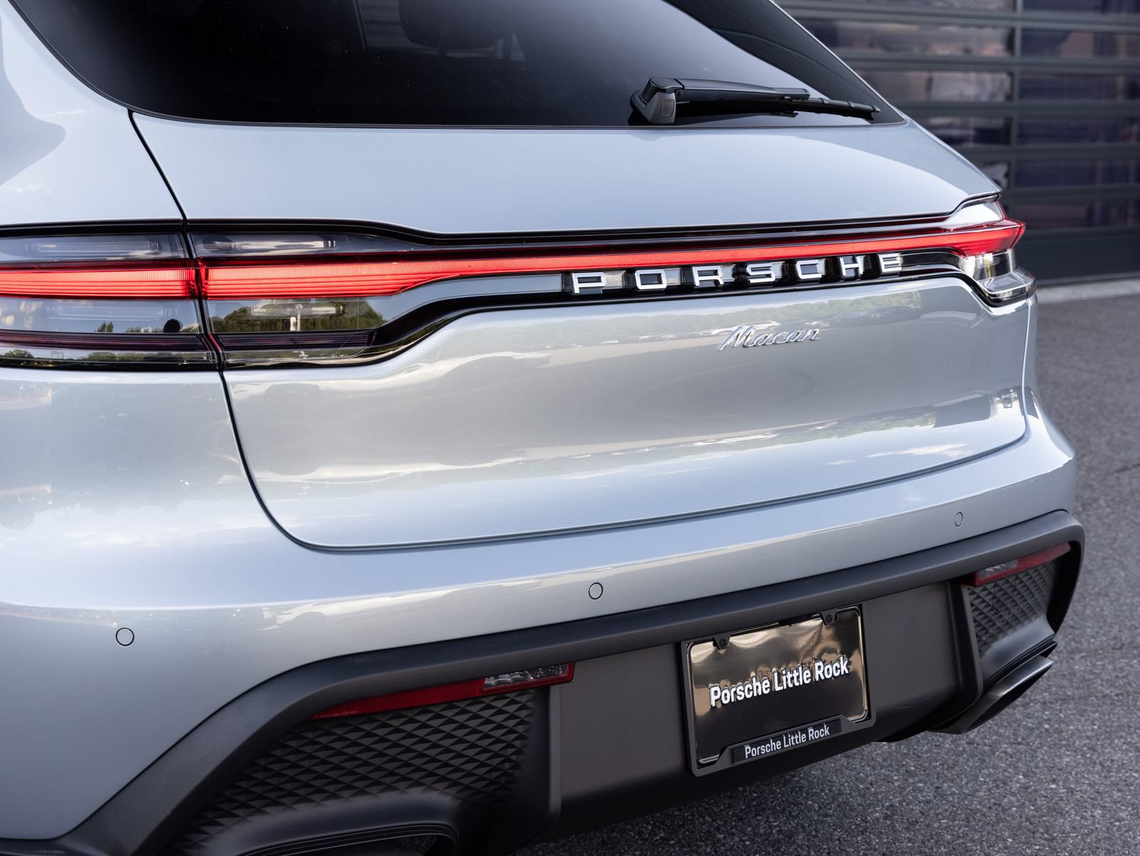 Certified 2026 Porsche Macan AWD/4WD image 12