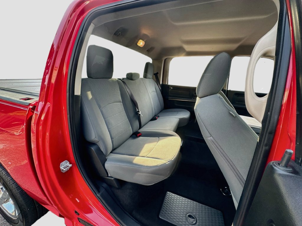 Used 2017 RAM 1500 Express RWD image 22