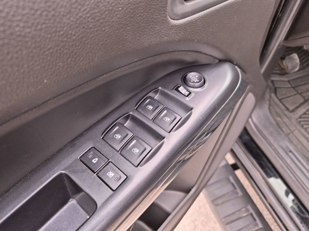 Used 2015 GMC Canyon SLE w/ All-Terrain Adventure Package RWD image 18