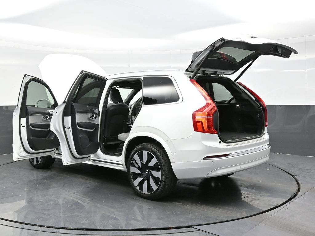 Used 2023 Volvo XC90 T8 Ultimate AWD/4WD image 42