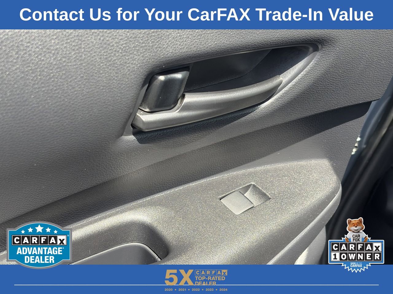 Used 2025 Toyota Corolla LE FWD image 30