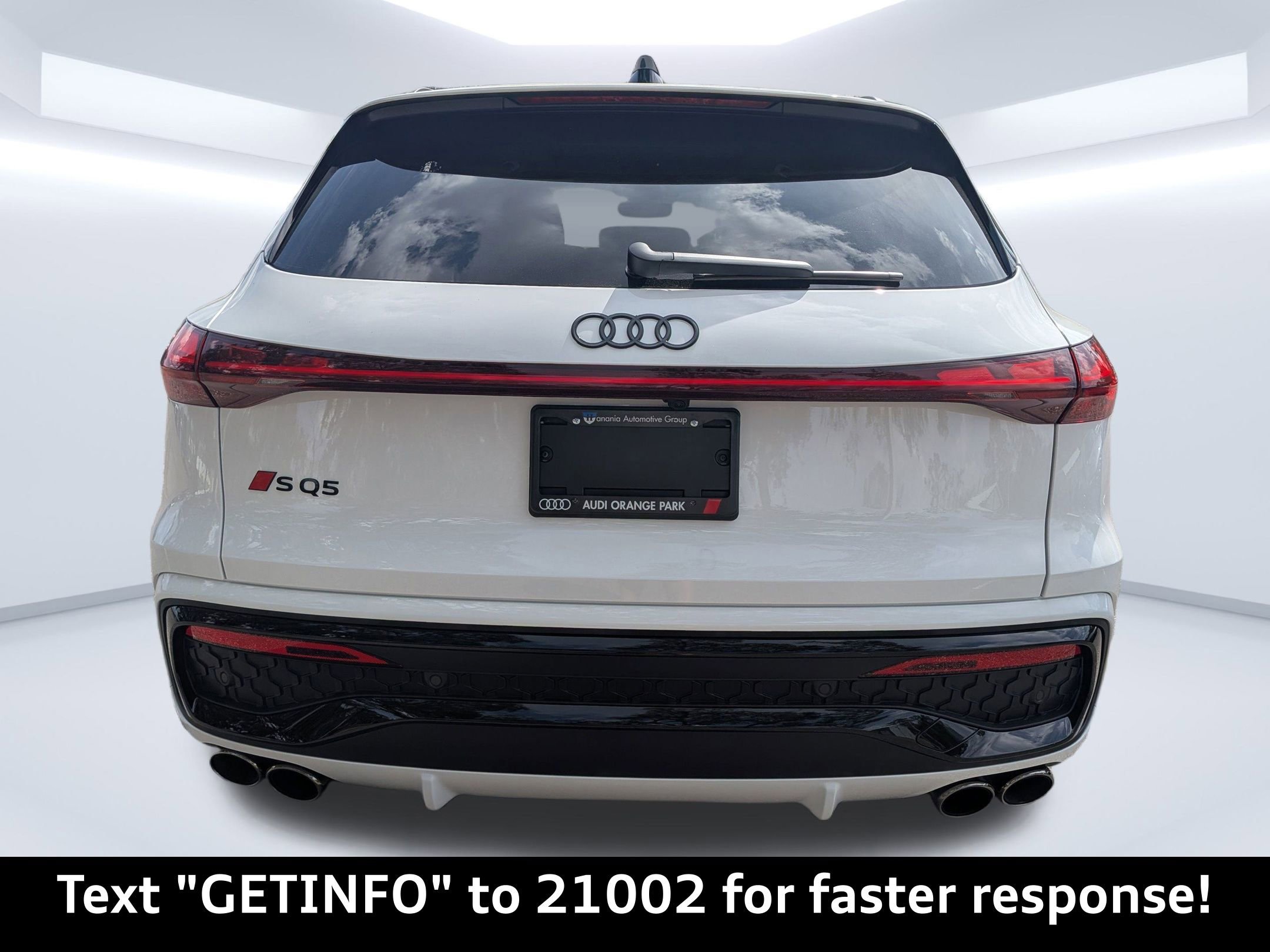 New 2025 Audi SQ5 Prestige image 5