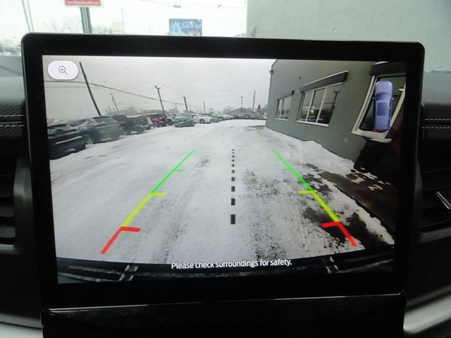 Used 2024 Ford Expedition XLT image 24