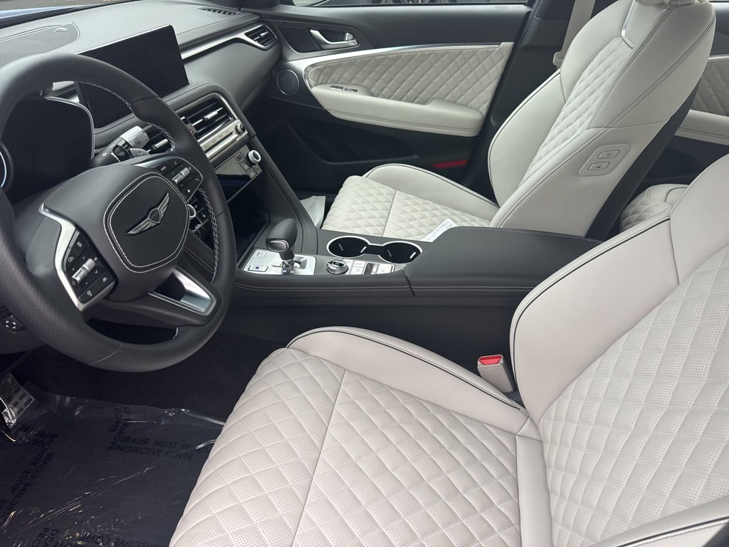 Used 2025 Genesis G70 3.3T Advanced w/ Sport Prestige Package image 8
