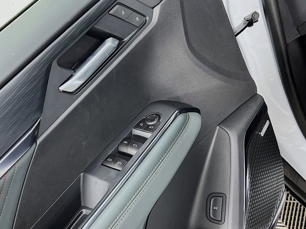 New 2026 GMC Acadia AT4 w/ Super Cruise Package image 17