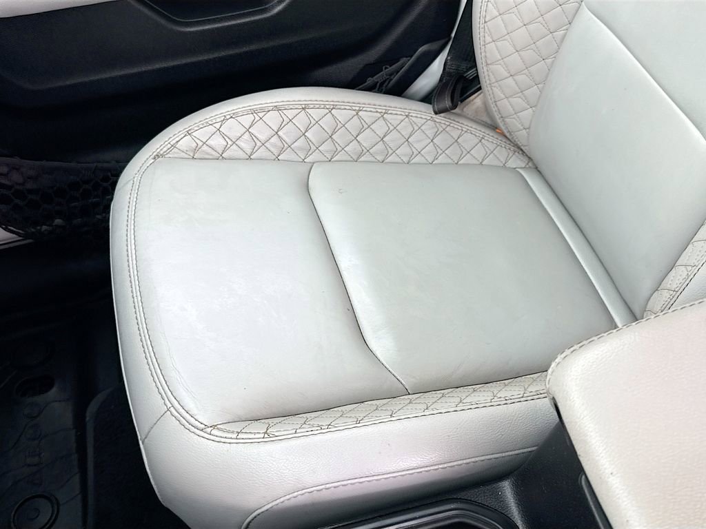 Used 2021 Jeep Wrangler Unlimited Sahara image 21