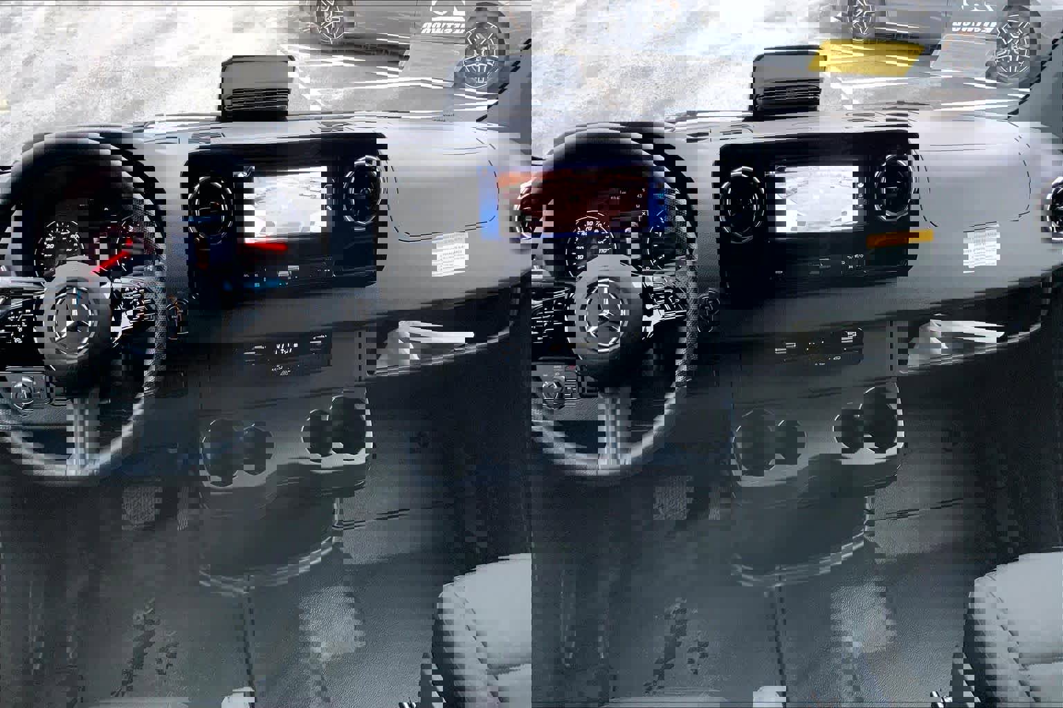 Used 2025 Mercedes-Benz Sprinter 2500 image 7