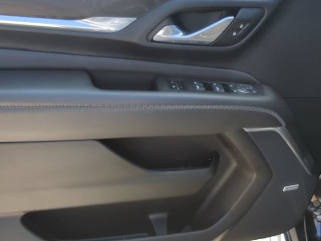 Used 2023 GMC Yukon XL Denali AWD/4WD image 14