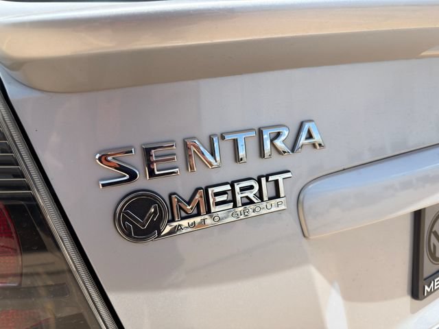 Used 2012 Nissan Sentra 2.0 SR w/ Special Edition Pkg FWD image 13