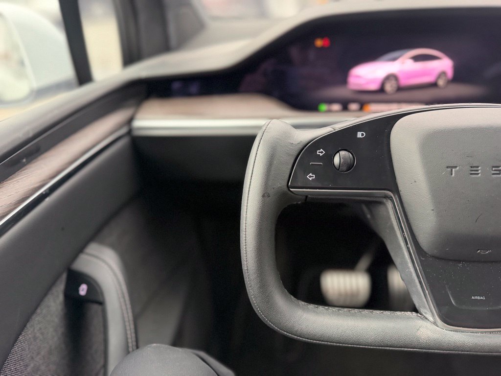 Used 2023 Tesla Model X AWD/4WD image 7