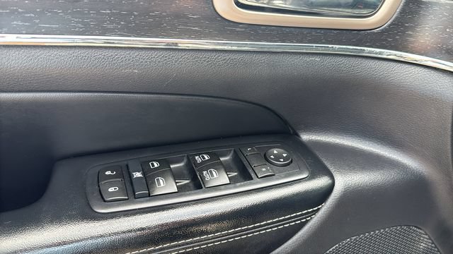 Used 2017 Jeep Grand Cherokee Limited AWD/4WD image 12