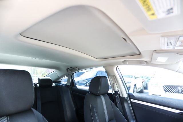 Used 2019 Honda Civic EX image 48