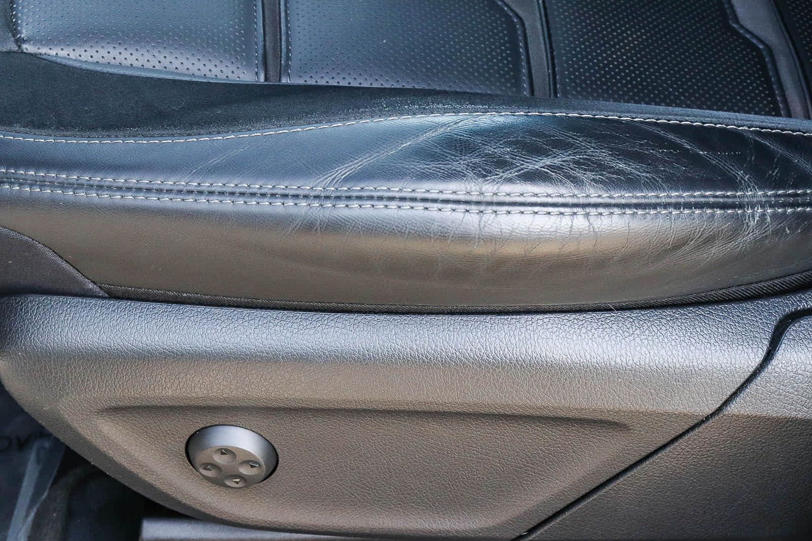 Used 2024 Mercedes-Benz GLE 53 AMG 4MATIC Coupe image 33