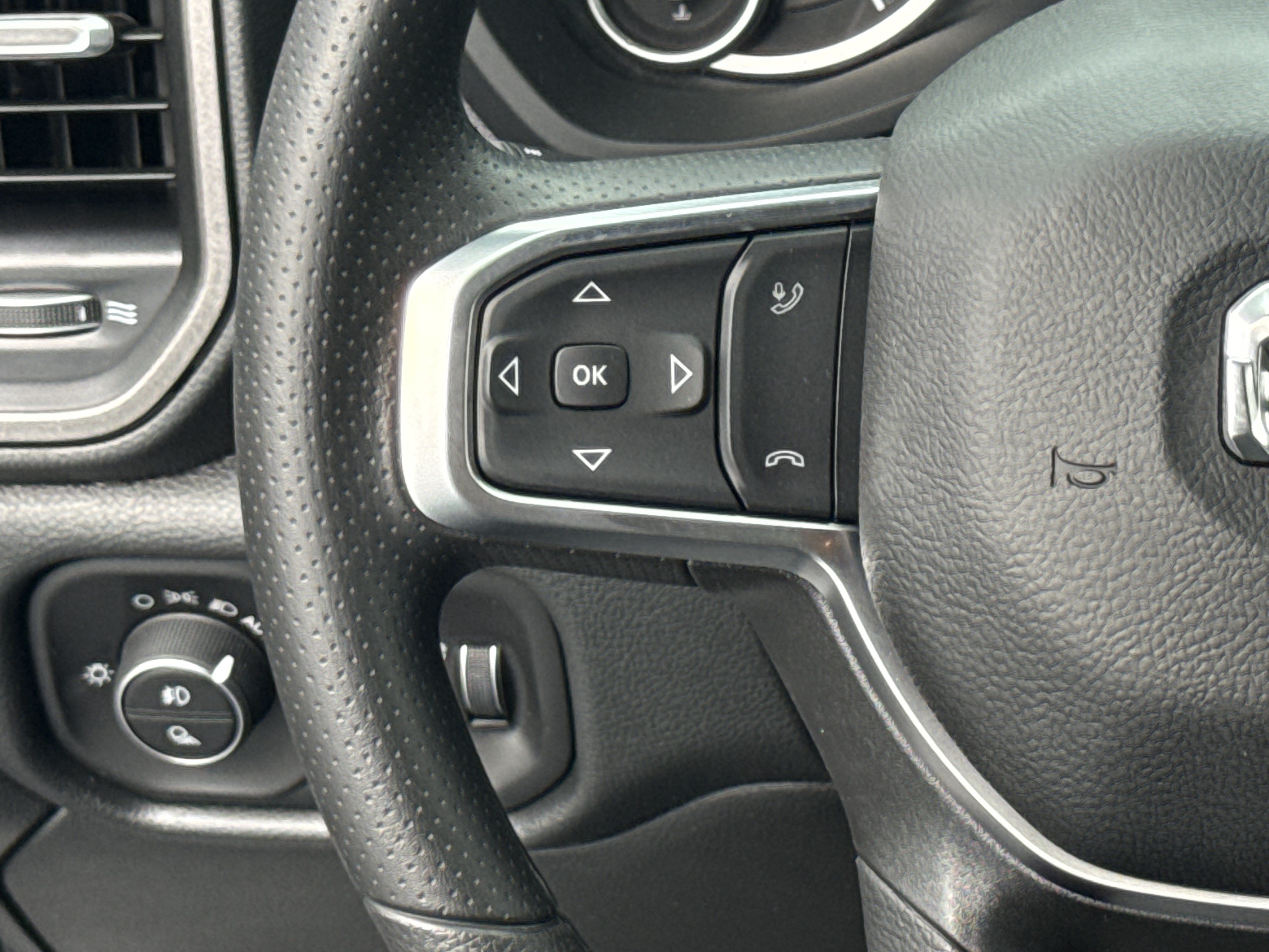 New 2027 RAM 3500 Tradesman AWD/4WD image 17