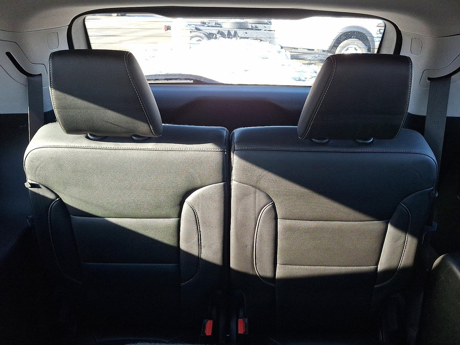 Certified 2023 GMC Acadia SLT w/ Elevation Edition image 11