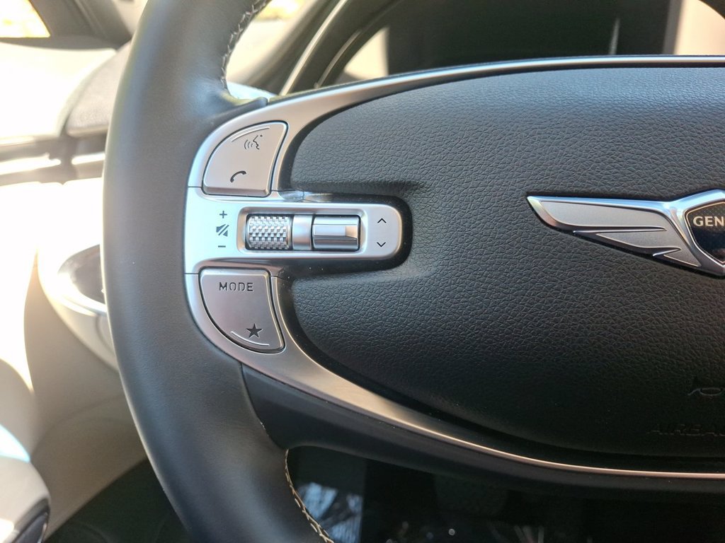 Used 2023 Genesis GV70 2.5T w/ Advanced Package AWD/4WD image 17