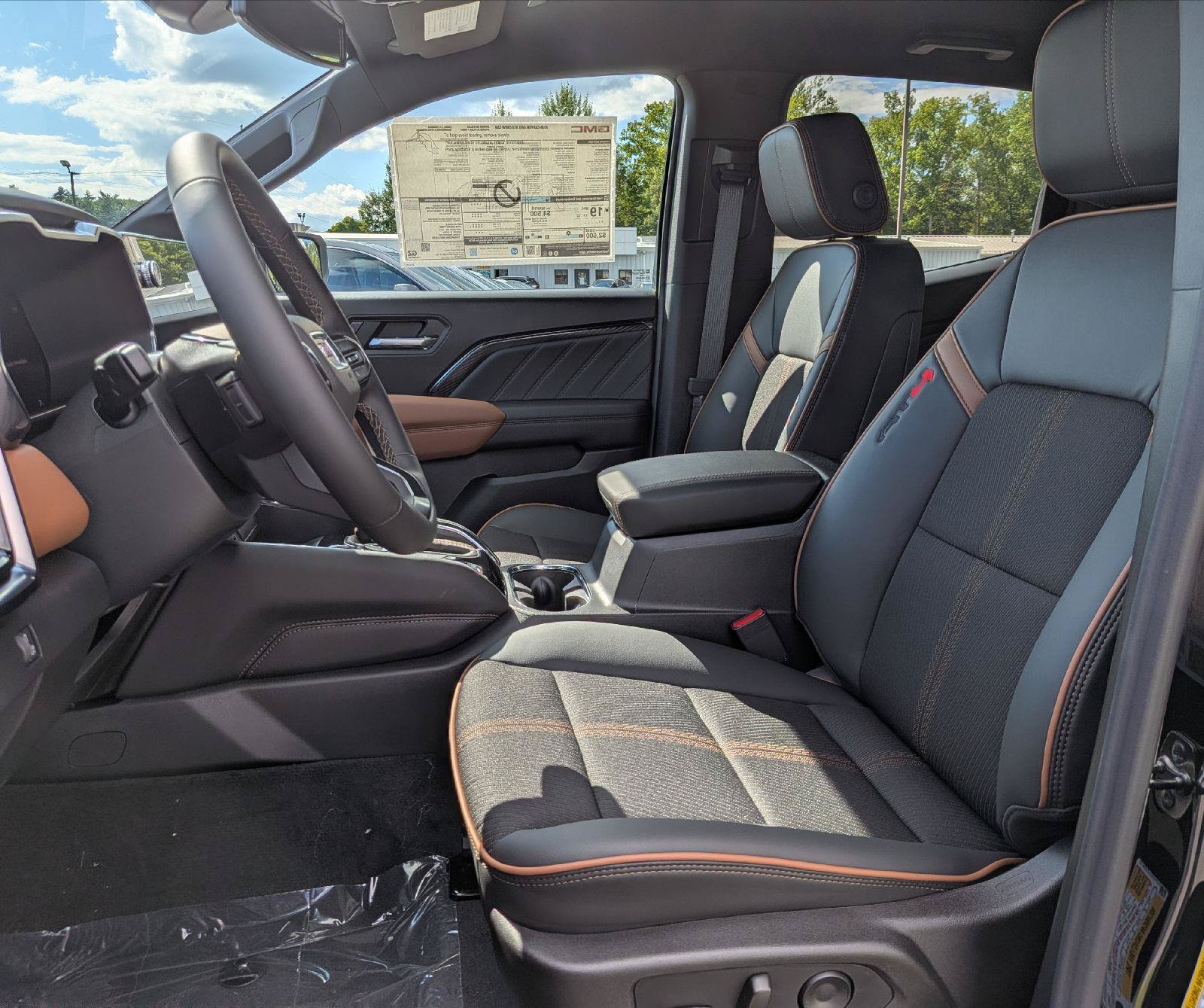 New 2026 GMC Canyon AT4 AWD/4WD image 11