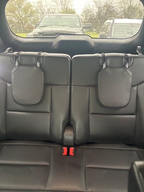 Used 2020 Ford Explorer XLT w/ Equipment Group 202A image 9