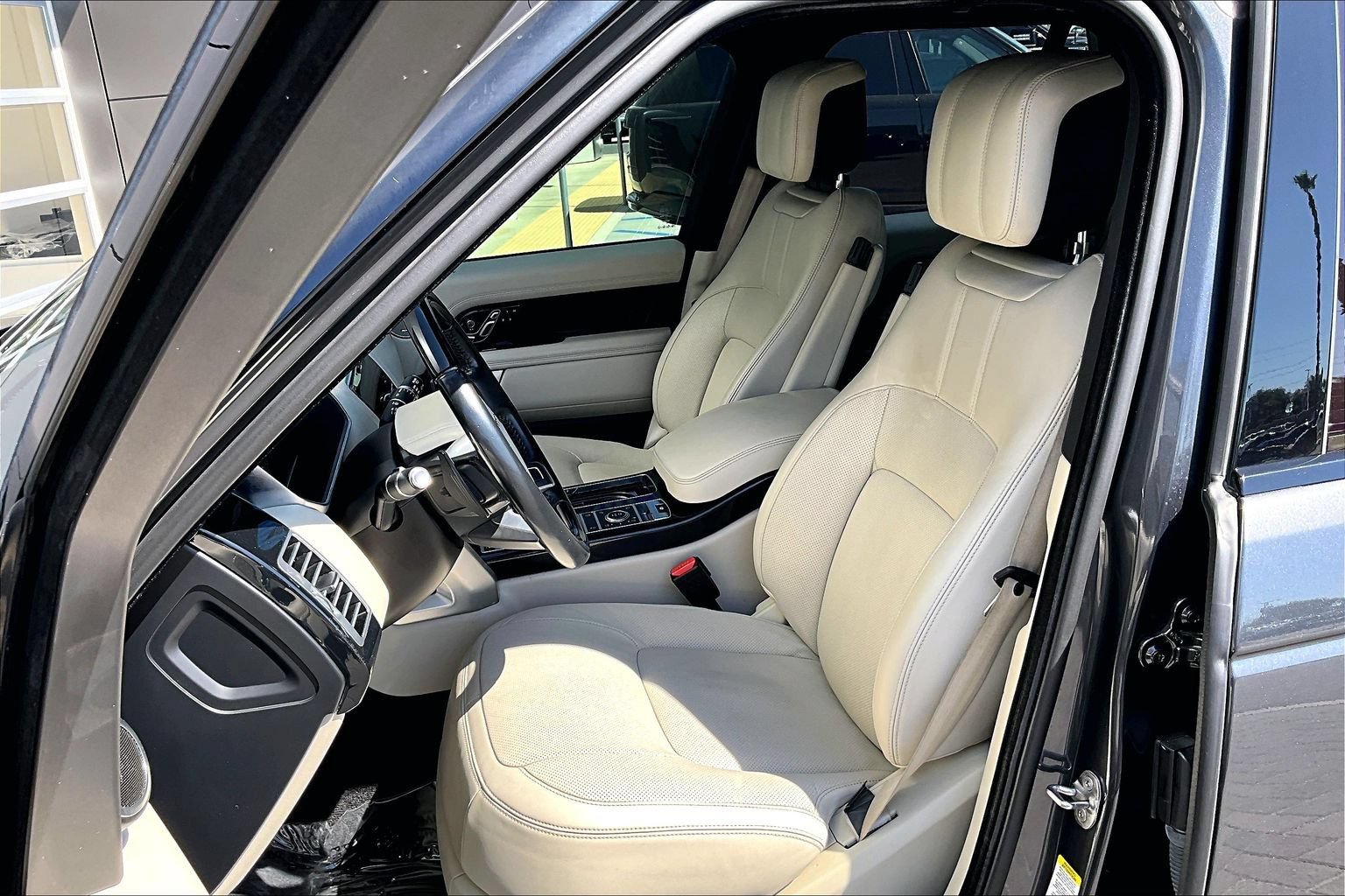 Used 2022 Land Rover Range Rover Westminster Edition AWD/4WD image 25