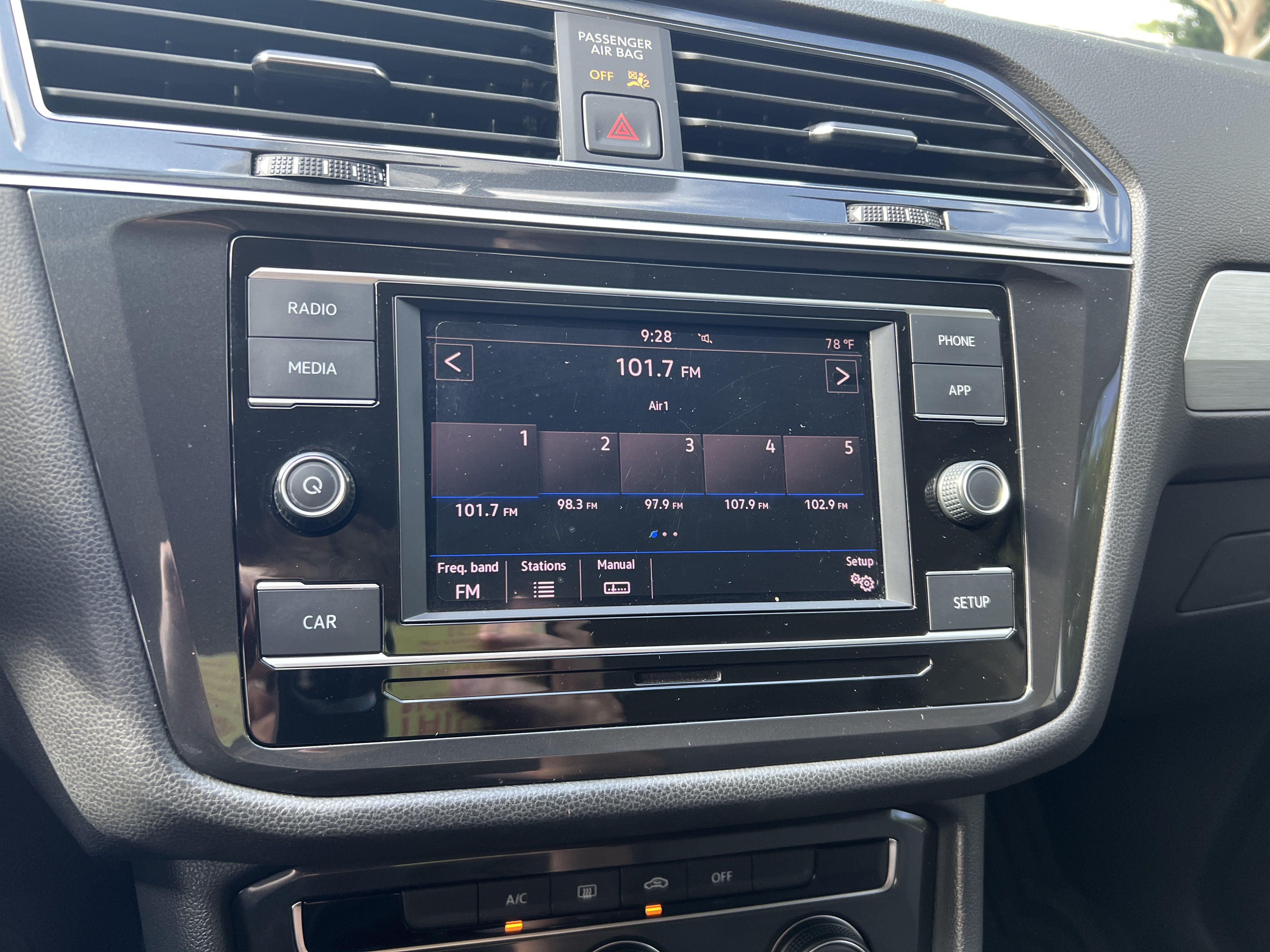 Used 2019 Volkswagen Tiguan S FWD image 20