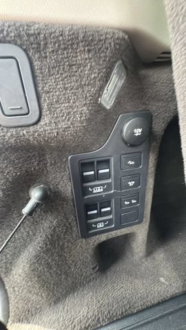Used 2018 Land Rover Discovery HSE Luxury AWD/4WD image 21