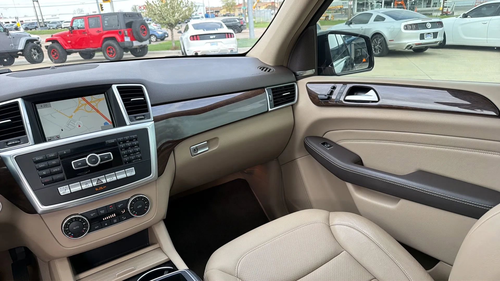Used 2015 Mercedes-Benz ML 350 4MATIC image 58
