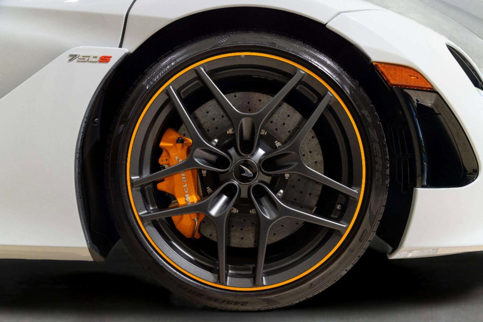 New 2026 McLaren 750S image 16