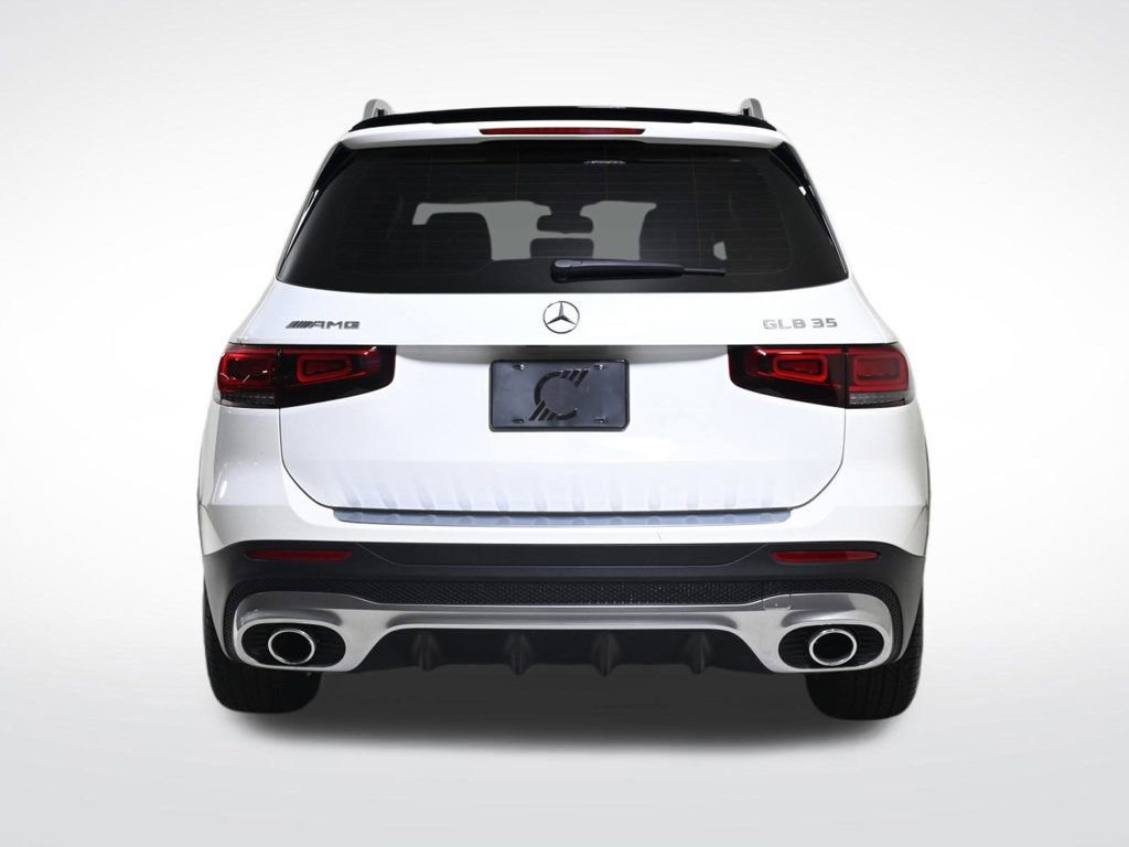 Used 2022 Mercedes-Benz GLB 35 AMG 4MATIC image 4