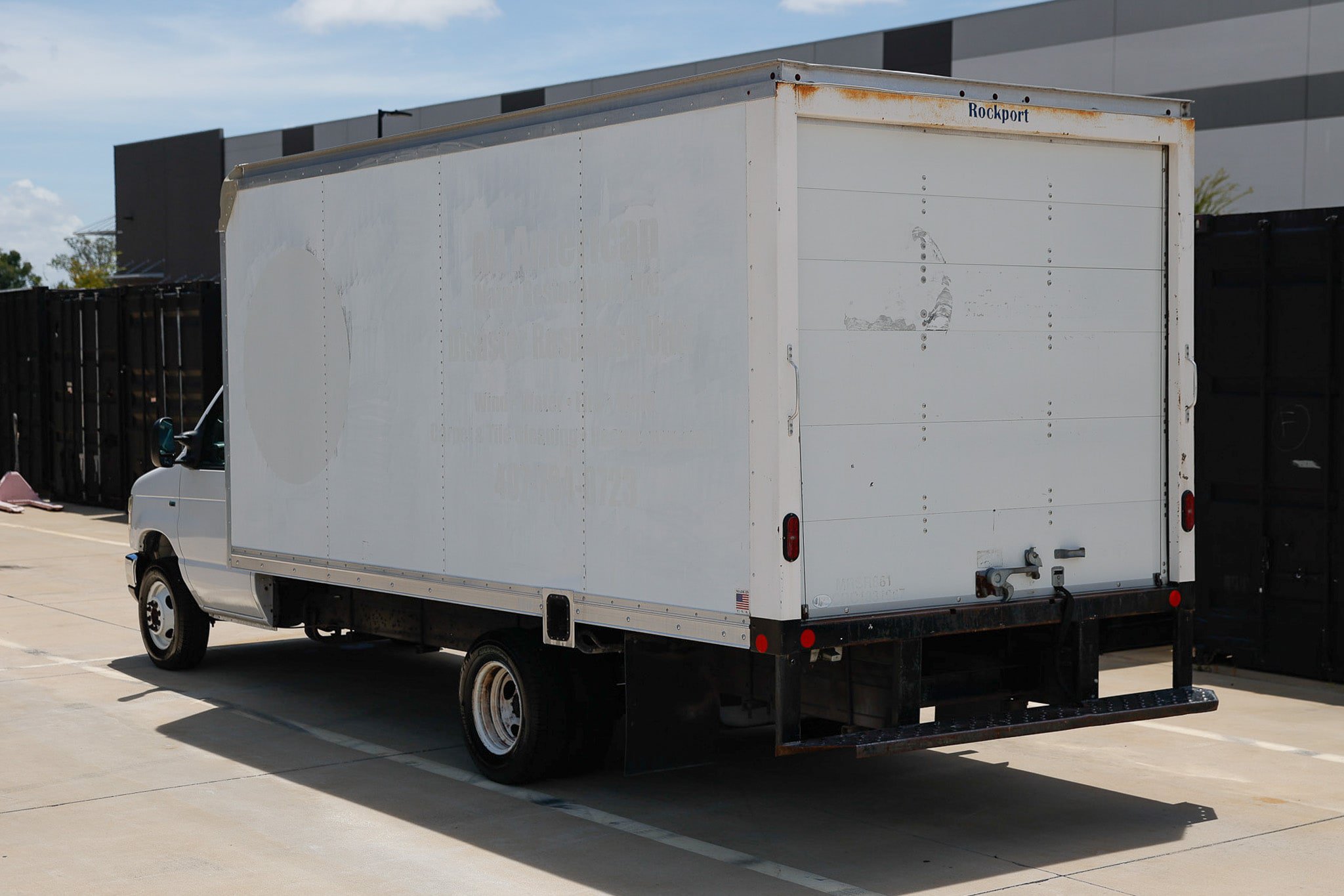 Used 2018 Ford E-350 and Econoline 350 Super Duty RWD image 8