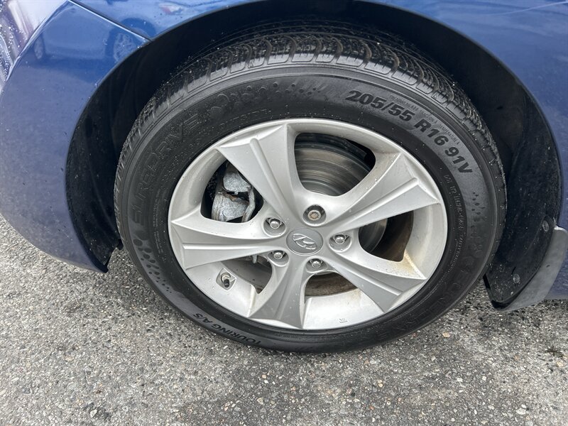 Used 2016 Hyundai Elantra Value Edition FWD image 7